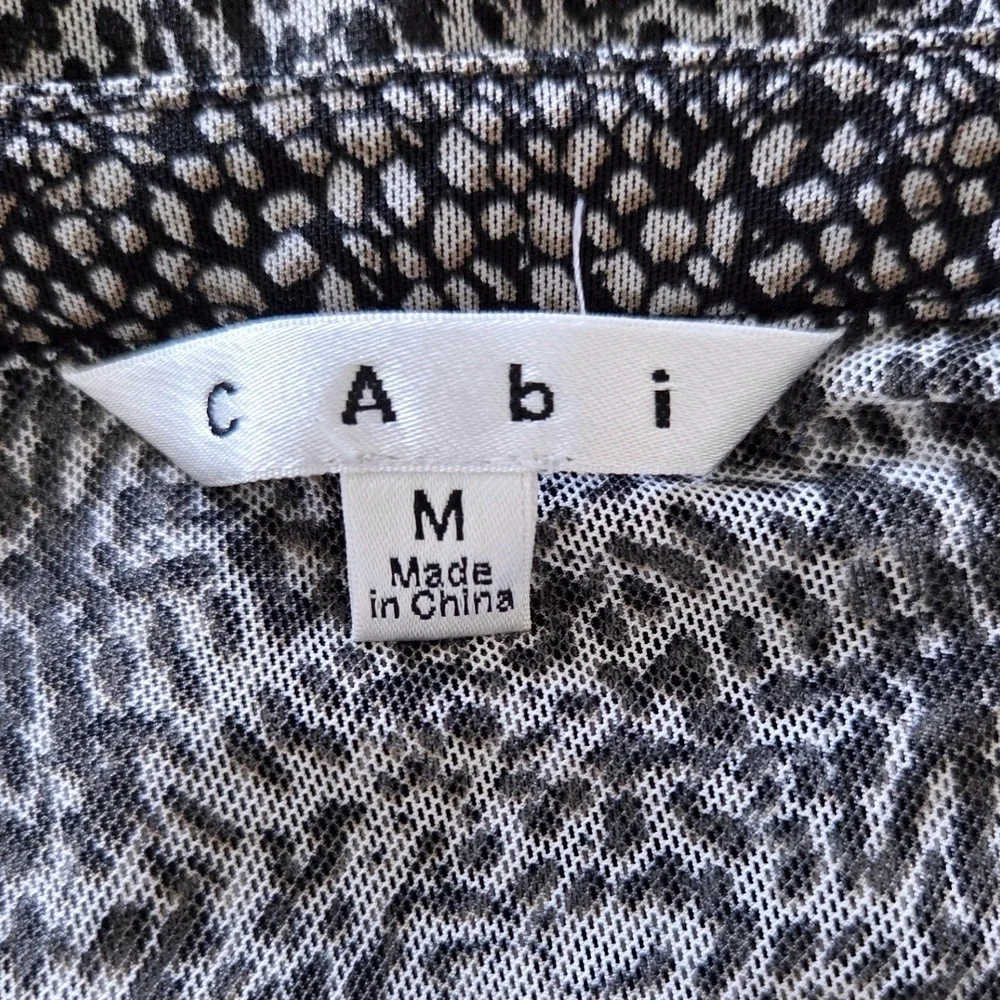 Cabi‎ V Neck Gathered Placket Mesh Animal Print Ruched Top Sz M Naked Top